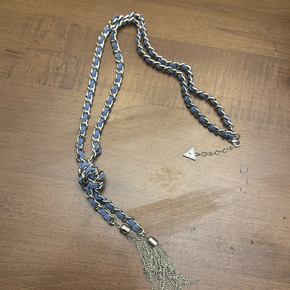 Brand new neckless from guess